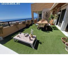 Bright 2-bedroom Penthouse with sea views