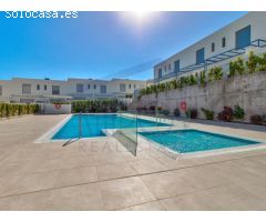 Vivienda Adosada a estrenar en el Medano de 3 dormitorios cerca de la Playa