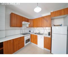 Apartamento de 3 dormitorios y 2 baños en Playa San juan a pocos minutos de la