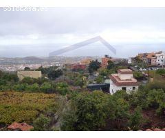 En venta Casa terrera con Finca en la Orotava. La Perdoma