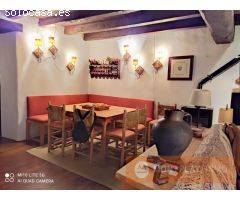 VENTA DE FANTASTICA CASA CON JARDIN DE GAROS.