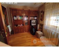 CASA EN BOSSOST CON ALMACÉN, APARTAMENTO Y DÚPLEX