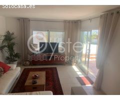 Bungalow de Lujo Reformado en El Porís con Piscina Climatizada, Apartamento