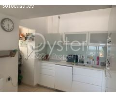 Bungalow de Lujo Reformado en El Porís con Piscina Climatizada, Apartamento