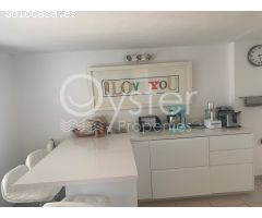 Bungalow de Lujo Reformado en El Porís con Piscina Climatizada, Apartamento
