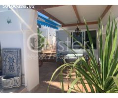 Bungalow de Lujo Reformado en El Porís con Piscina Climatizada, Apartamento