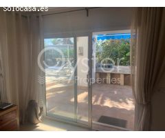 Bungalow de Lujo Reformado en El Porís con Piscina Climatizada, Apartamento