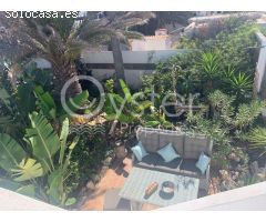 Bungalow de Lujo Reformado en El Porís con Piscina Climatizada, Apartamento