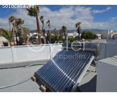 Bungalow de Lujo Reformado en El Porís con Piscina Climatizada, Apartamento