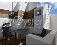 Bungalow de Lujo Reformado en El Porís con Piscina Climatizada, Apartamento