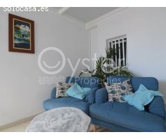 Bungalow de Lujo Reformado en El Porís con Piscina Climatizada, Apartamento
