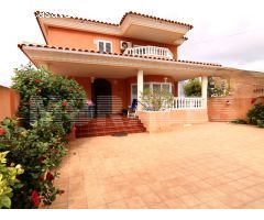 CHALET EN LA ZONA DE LA CUMBRE REF 1325