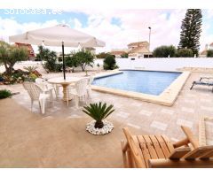 VILLA DE 660M EN CAMPOSOL