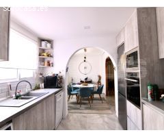 VILLA DE 660M EN CAMPOSOL