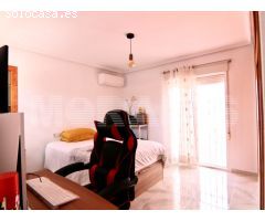 VILLA DE 660M EN CAMPOSOL