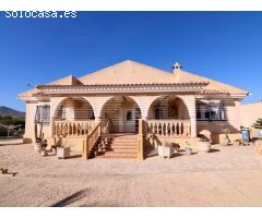 VILLA EN LEYVA con parcela de 10.000 m2
