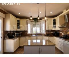 VILLA EN LEYVA con parcela de 10.000 m2