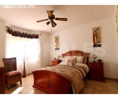 VILLA EN LEYVA con parcela de 10.000 m2