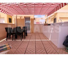 ÁTICO CON VISTAS AL MAR EN RESIDENCIAL REF 1203