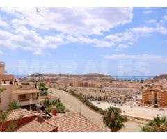 ÁTICO CON VISTAS AL MAR EN RESIDENCIAL REF 1203
