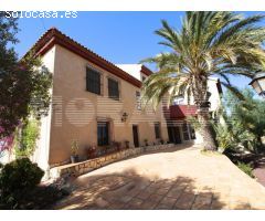 EXCLUSIVA CASA DE CAMPO. REF 765