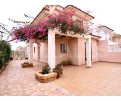 VIVIENDA CON AMPLIA PARCELA EN LOS CALEÑARES
