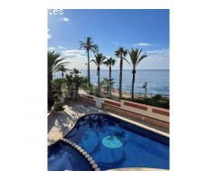 VILLA EN PRIMERA LINEA DE MAR ISLA PLANA