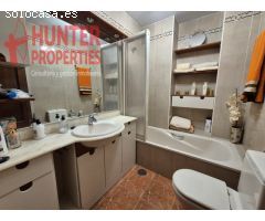 CENTRICO PISO DE 2 HABITACIONES A 2 MINUTOS A PIE DEL PASEO MARITIMO
