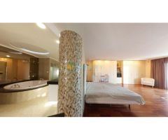 Una exclusiva VILLA en la primera línea del Mar en la zona del Golf del Sur