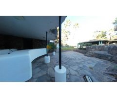 Una exclusiva VILLA en la primera línea del Mar en la zona del Golf del Sur