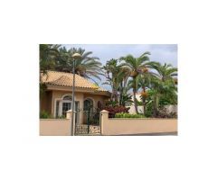 VILLA EN VENTA EN PALM MAR
