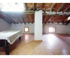 CASA REHABILITADA EN VENTA - LA PUEBLA DE CASTRO