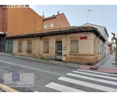 CASA PARA REFORMAR JUNTO AL COLEGIO DE LA ASUNCIÓN