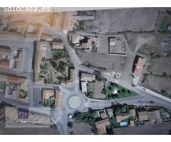 SOLAR EN POBLADURA DEL BERNESGA