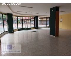 LOCAL COMERCIAL EN LA PLAZA DE DOCE MÁRTIRES