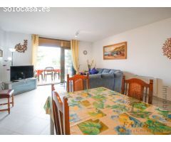 Apartamento reformado con terraza + garaje en primera línea de mar