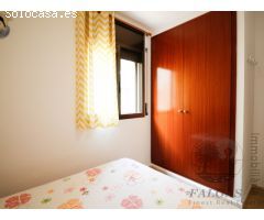 Apartamento reformado con terraza + garaje en primera línea de mar