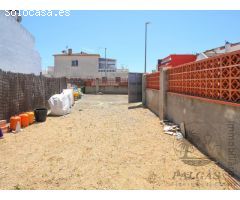Terreno edificable con proyecto en Empuriabrava