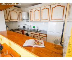 Apartamento-ático con terraza y vistas despejadas (parking y amarre opción
