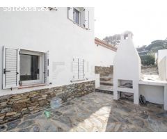 Chalet en primera línea de mar con piscina y garaje enPort de la Selva