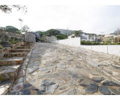 Chalet en primera línea de mar con piscina y garaje enPort de la Selva