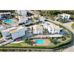 Chalet en primera línea de mar con piscina y garaje enPort de la Selva