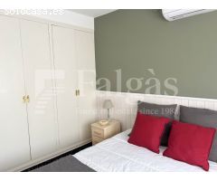 Casa unifamiliar de tres apartamentos independientes en terreno esquinero de
