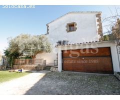 Casa rural con vistas panorámicas y gran potencial