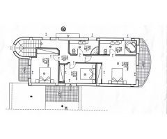 Casa con piscina y 12,5 m de amarre en canal ancho
