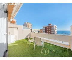 Adosado Dúplex de Lujo Frente al Mar en Arenales del Sol