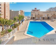 Adosado Dúplex de Lujo Frente al Mar en Arenales del Sol
