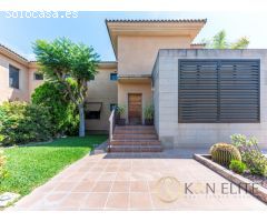 Elegante Chalet Pareado en Mutxamel