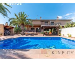 Elegante Chalet Pareado en Mutxamel