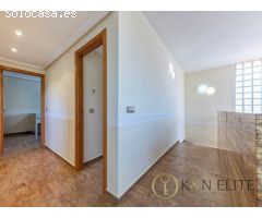 Elegante Chalet Pareado en Mutxamel
